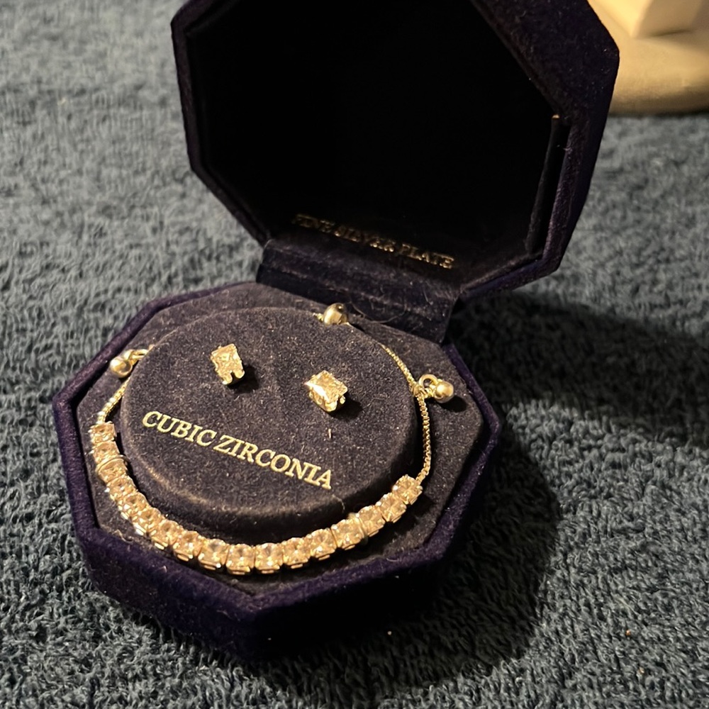 Bracelet and stud set